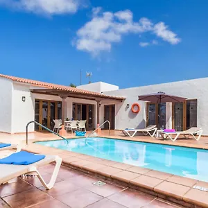 https://silvias.hotelsfuerteventura.org