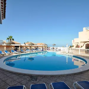 https://paradise-court-las-americas-wifi-piscina-26.tenerifehoteles.net