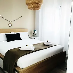 https://quincoces-apartment.tenerifehoteles.net